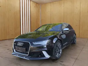Audi RS6 Avant 4.0 TFSI Quattro Performance Akrapo