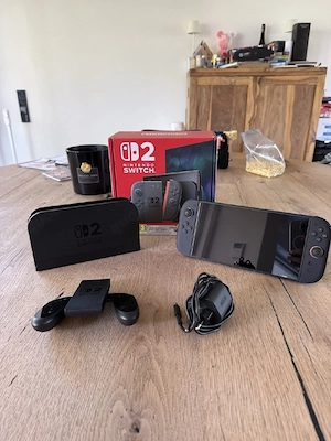 Nintendo Switch 2 + OVP   sehr guter Zustand