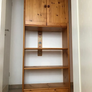 Schrank Regal Kiefer zu verschenken