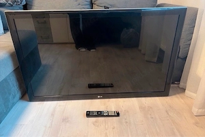 LG Fernsehern mit 3D-Funktion   50 Zoll