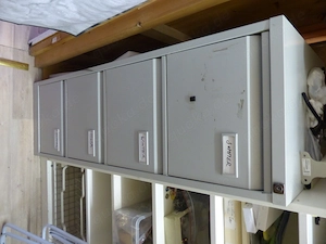Schubladenschrank Stahl