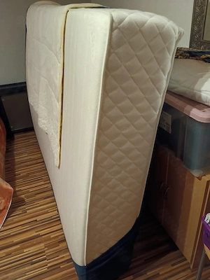 Matratze Schlafzimmer