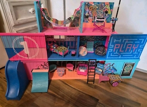 LOL Puppen haus und Wohnmobil