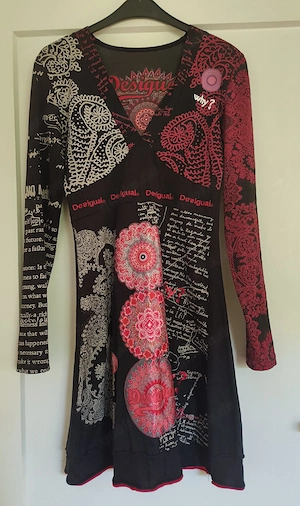Desigual Kleid langärmlig knielang Gr. XS 34 sehr guter Zustand