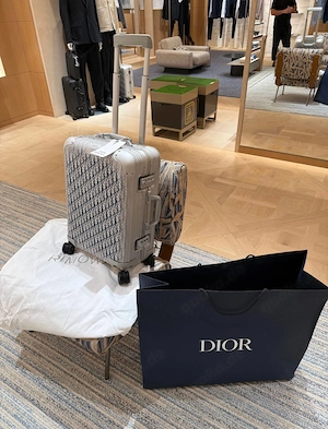 Koffer von Dior x Rimowa