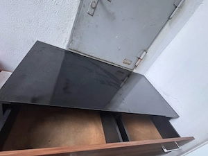 2 stabile Schubladenschränke   guter Zustand (Werkstatt Garage)  für zuhause .