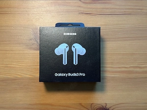 Samsung Galaxy Buds3 Pro Weiß   Wie neu   OVP   Nur 3 4x benutzt
