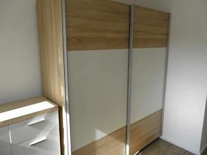 Moderner Schiebetüren Kleiderschrank, B 180 cm, H 210 cm