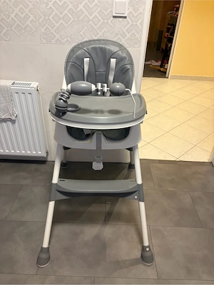 Kinderhochstuhl zu verschenken