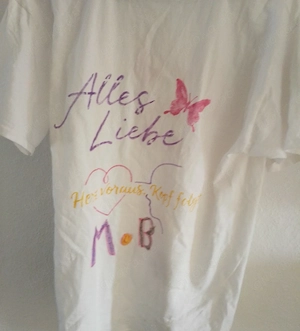gestaltenes t Shirt zu verkaufen in Größe L abzuholen in Westercelle Bezahlung vor Ort 