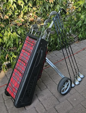 Golf Komplett Set Rechtshänder (Tasche + Wagen + Eisen + Hölzer + Putter)