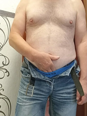 Biete Escort für Frauen an bin Ende 50 tagestauglich M