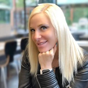 Wer möchte eine Dame verwöhnen?