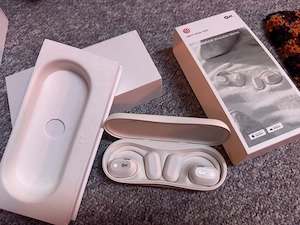 Oladance Wearable Stereo Kopfhörer   Cloud White   fast neu