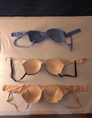 Dessous in verschiedenen Farben 