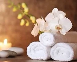 Yoni Massage  Ganzkörpermassage