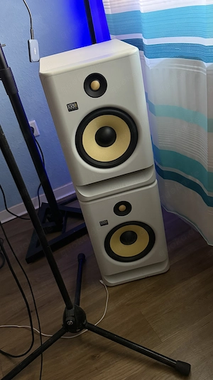 KRK Rokit 8 Studio Monitore Paar in Weiß