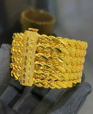 Envío gratuito, brazalete rígido de oro grueso.