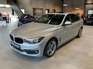 BMW 318 Advantage LED Navi Pano Sitzh.