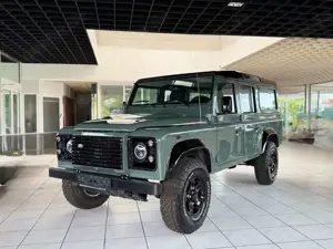 Land Rover Defender 110 SE Rostfrei, Top Zustand
