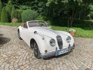 Jaguar XK