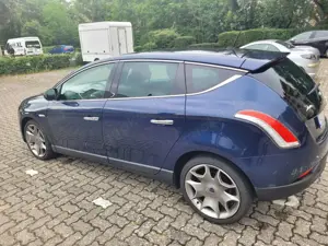 Lancia Delta 1.4 MultiAir Silver StartStopp Silver Bild 4