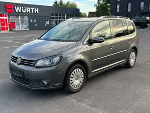 Volkswagen Touran 2.0 TDI DSG Highline Xenon