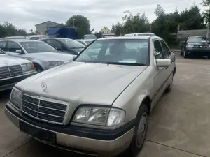 Mercedes-Benz C 180 C-Klasse Classic**AUTOMATIK**