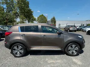 Kia Sportage Spirit 4WD/NAVI/KAMERA/TÜV NEU