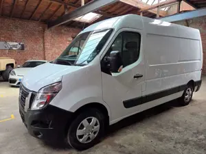 Nissan Interstar