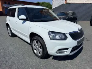 Skoda Yeti Joy 4x4 / Bi-Xenon / Navi / PDC / 1 Hand