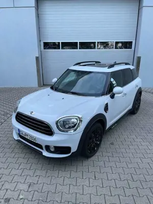 MINI One Countryman MINI One Countryman Chili | Panorama | 8-fach | LE
