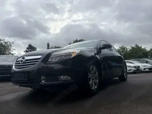 Opel Insignia Edition 4x4*65.000 km*Sitzheizung*Klima*HU NEU*