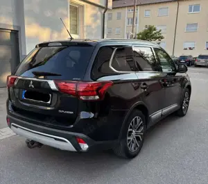 Mitsubishi Outlander 2.2 di-d cleartec Instyle 4wd 7p.ti Bild 5