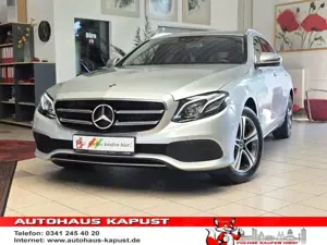 Mercedes-Benz E 220 E 220d T 4Matic Avantgarde /Multibeam/Navi/VZE