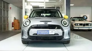MINI Cooper SE Classic Trim NAVI LED ApplCP DAB+ uvm.