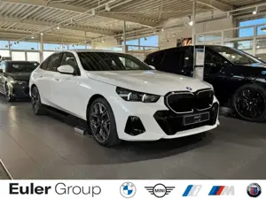 BMW i5 eDrive40 Limousine Sportpaket HUD AHK-klappbar AHK