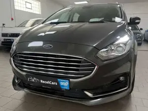 Ford S-Max S-MAX 2.0 Titanium*NAVI*SHZ*1.HAND*PDC*8-fach*