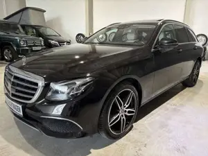 Mercedes-Benz E 220 T Exclusive*4Matic*Multibeam*Leder*