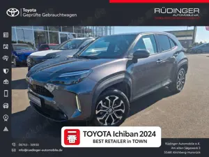 Toyota Yaris Cross Hybrid FWD Team Deutschland