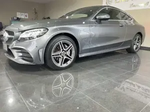Mercedes-Benz C 180 Coupe Amg Line //Navi/LED/Alcantara/R.Kam.