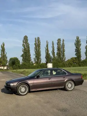 BMW 730 730i V8