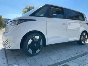 Volkswagen ID. Buzz ID. Buzz Pro 150kW (204PS), 77kWh, 21", AHK, NEUWAGENZUSTAND
