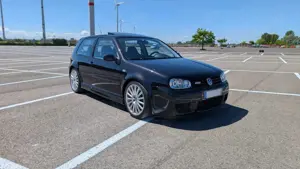 Volkswagen Golf 3.2 R32 4Motion
