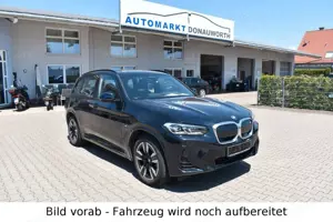 BMW iX3 Inspiring Navi AHK Panodach Abstand Kamera