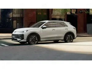 Volkswagen T-Roc 1.5 eTSI DSG R-Line Matrix Navi AHK Rear View