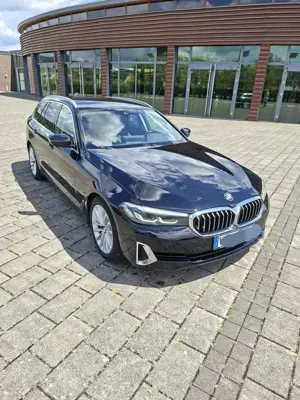 BMW 540 5er Touring 540i xDrive Touring Aut. Luxury Line