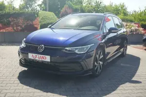 Volkswagen Golf VIII Variant 2.0 TDI DSG R-Line LED Navi