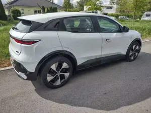 Renault Megane E-Tech Megane EV40 130hp boost charge Equilibre