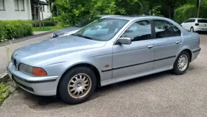 BMW 520 520i